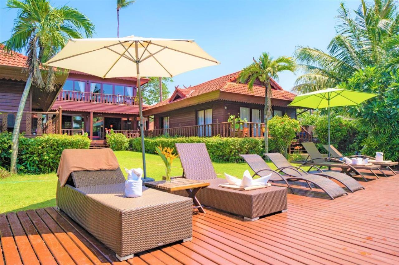 Erawan Villa Hotel Плажа Банграк Екстериор снимка