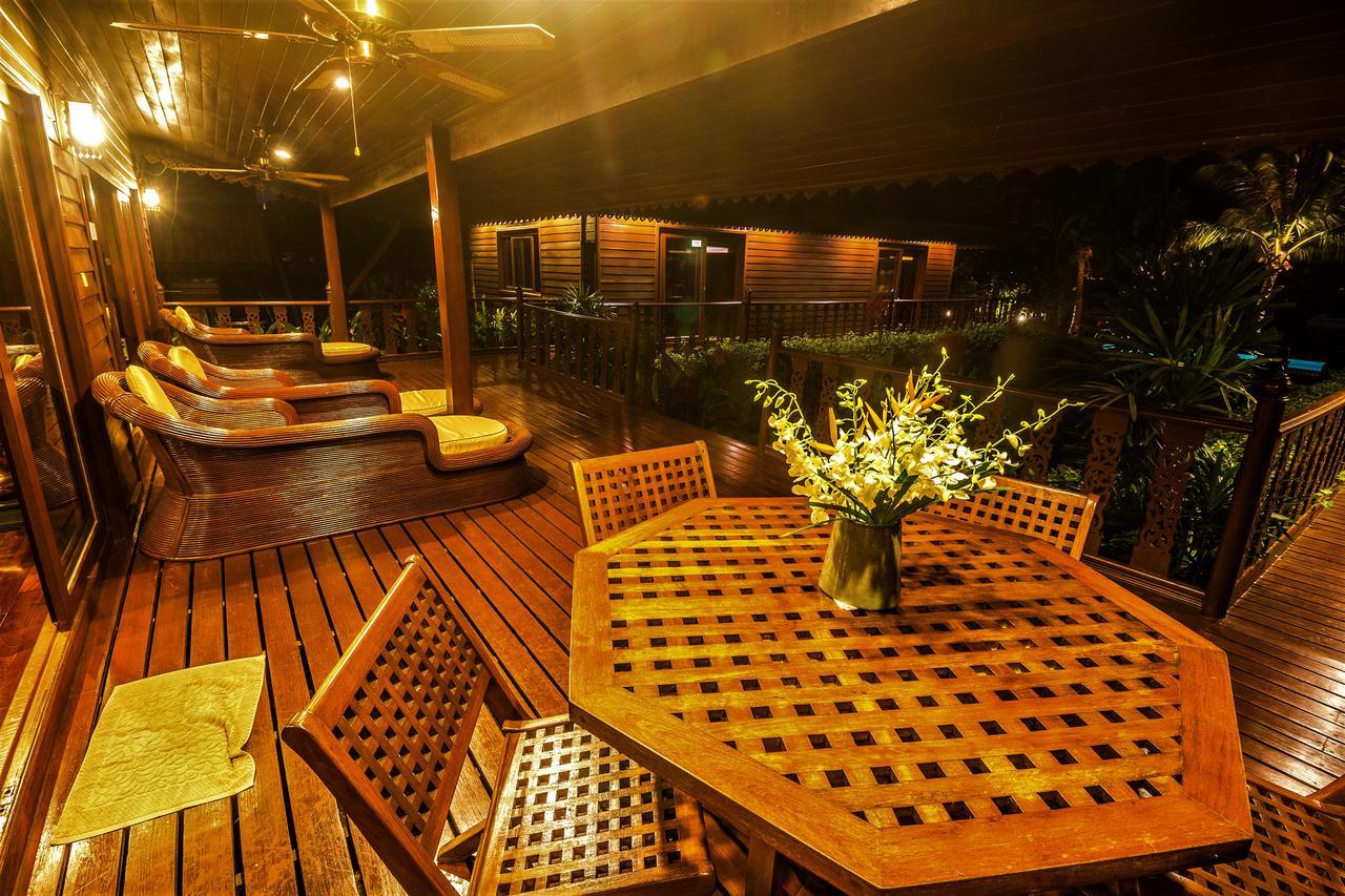 Erawan Villa Hotel Плажа Банграк Екстериор снимка